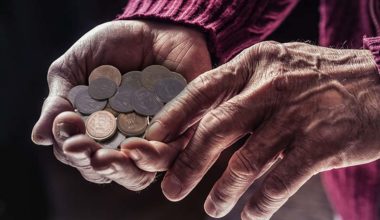 Why Senior Citizens Should Consider Investing in Fixed Deposits?